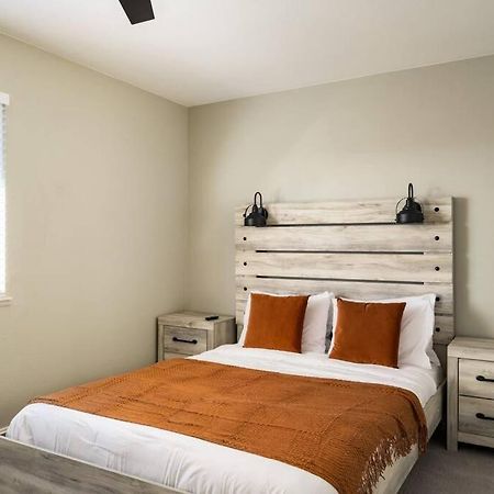 Cheerful Denver Hideaway W 2 Queen Beds Unit B Arvada Bagian luar foto